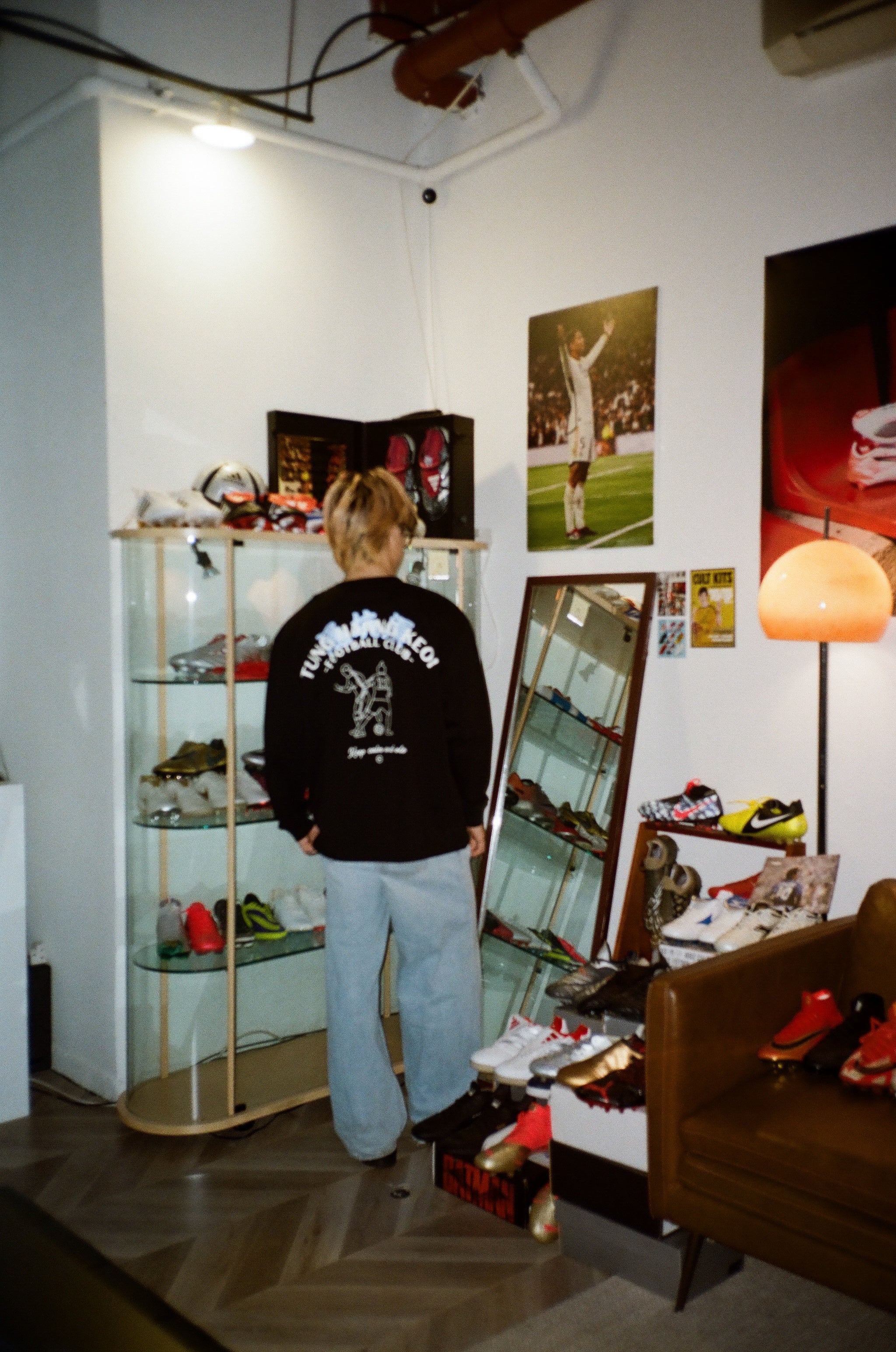 TUNG HAANG KEOI FOOTBALL CLUB LONG SLEEVE TEE - Image 10